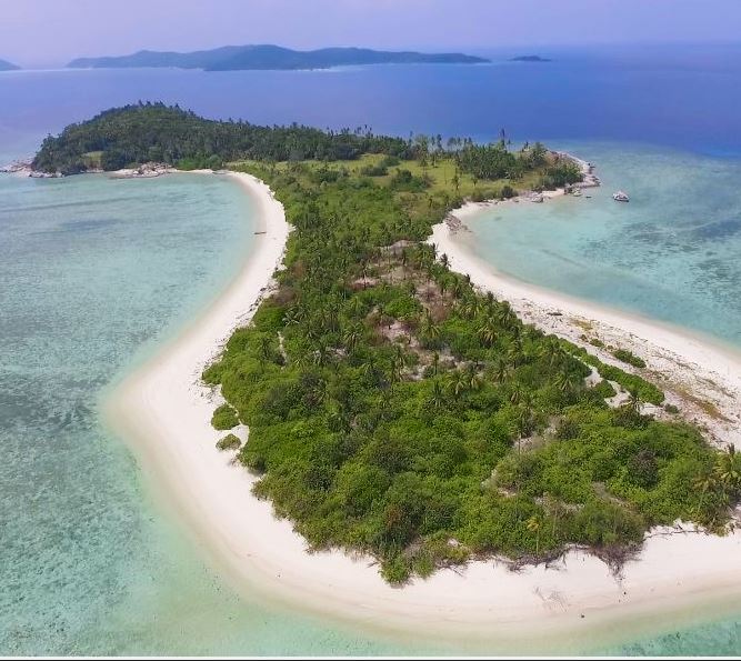 Menkiang Panjang Private Island