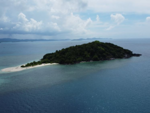 Mengkiang Pendek Island