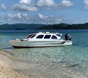 Anambas-islands-small-charter-boat